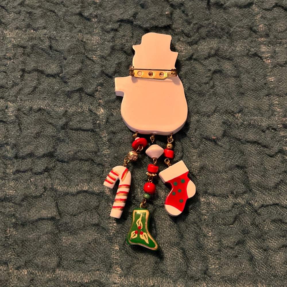 Snowman Pin - Picture 2 of 4